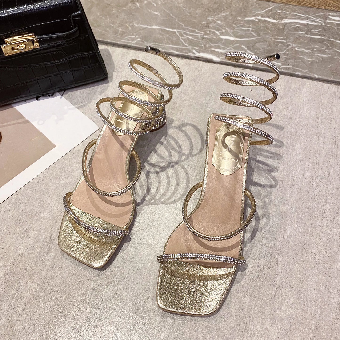 2024 Summer Luxury Women Sandals Crystal Square Head Gold Rhinestone Snake Pattern High Heels Wedding Party Shoes